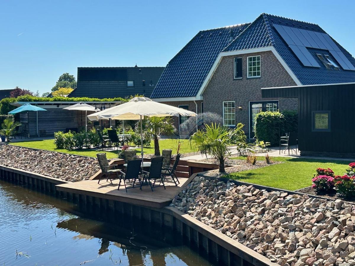 B&B De Wiekeborg Oude Pekela エクステリア 写真